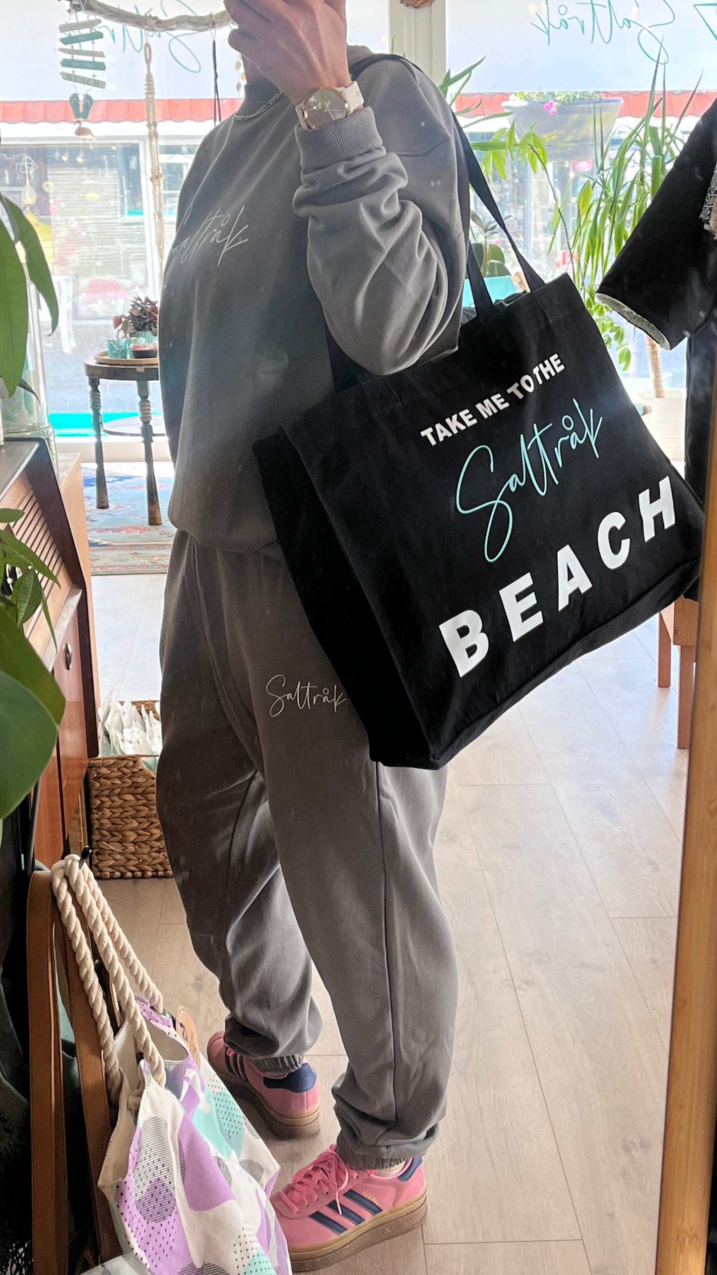 Joggedress fra Missi Clothing, grå