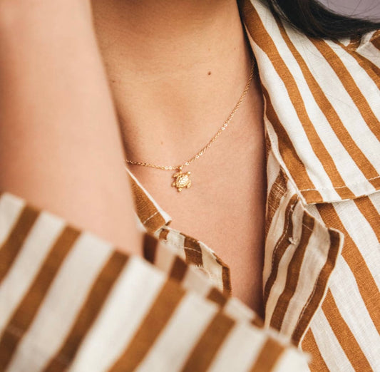 Asri Sea Turtle Jewelery (Gold)